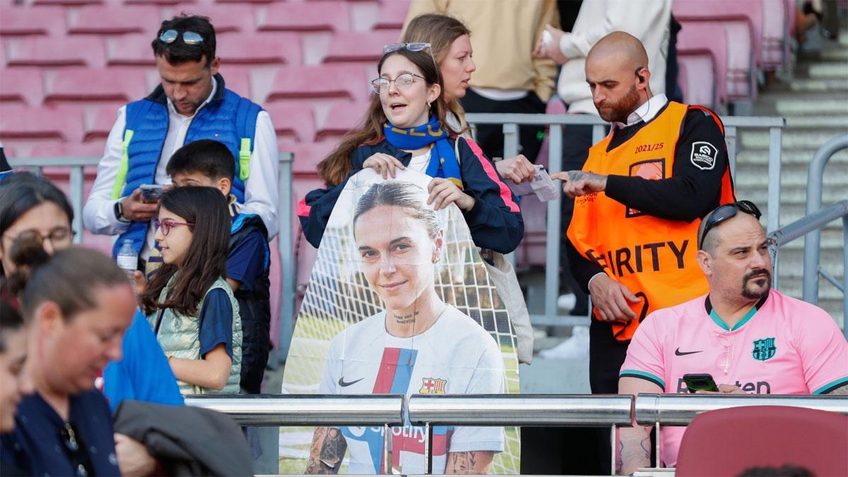 ¡Ambientazo en el Spotify Camp Nou! Esta ha sido la porra de los aficionados...