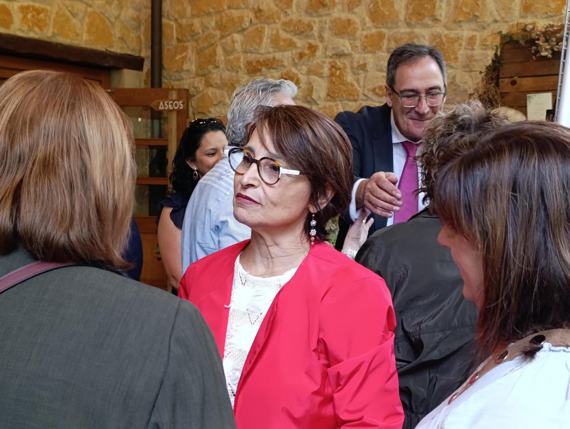 Emotivo y multitudinario homenaje a los sanitarios de Villabona