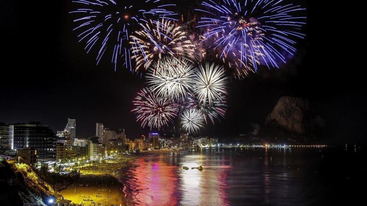 El municipio celebra sus fiestas patronales junto al Mediterráneo.