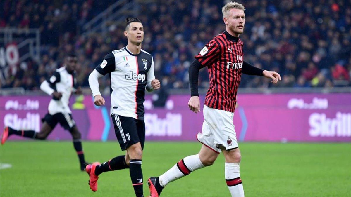 Kjaer, durante un duelo ante la Juve de Cristiano