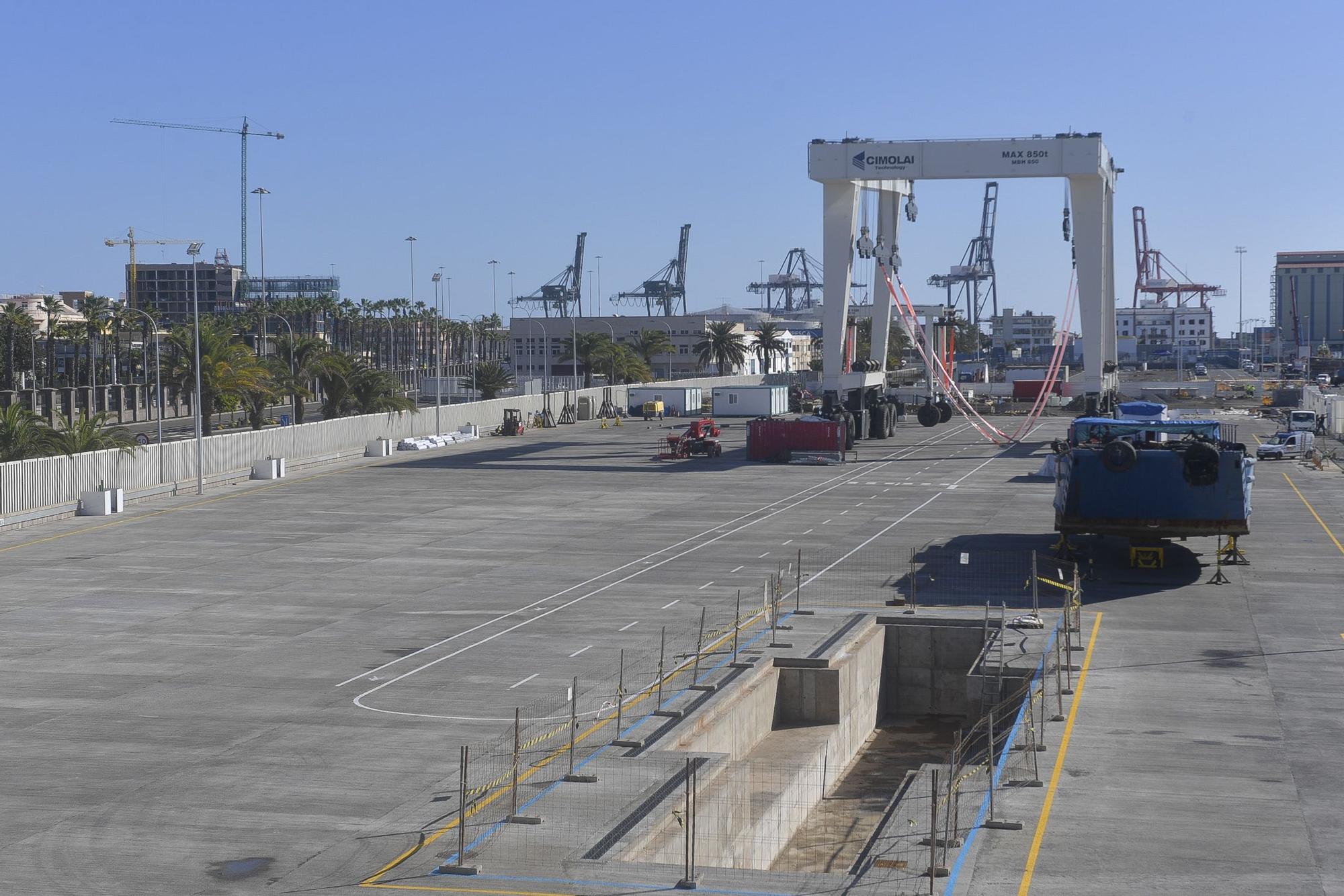 Embarcaciones en el nuevo taller de megayates