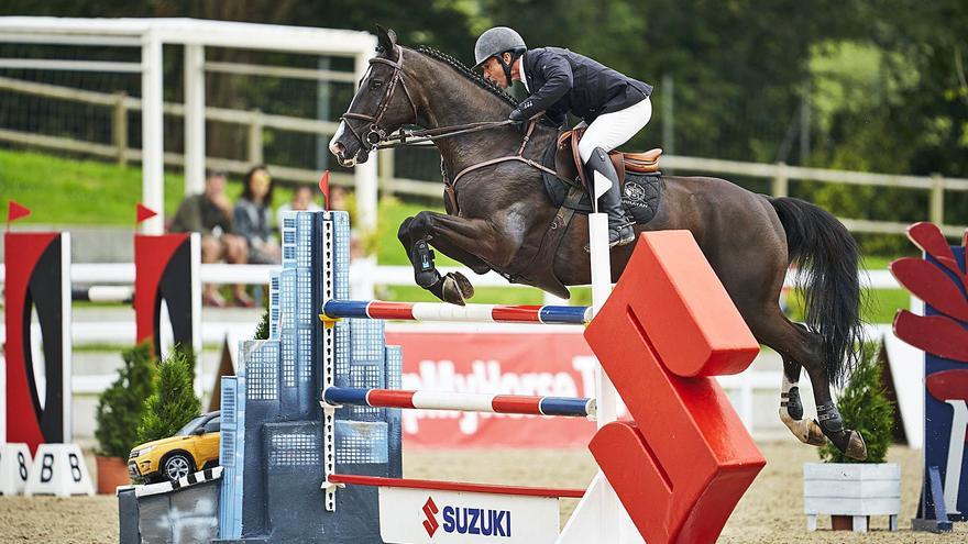 Dominio español en la segunda jornada del Internacional de Maeza - La Nueva España - Vimarsana News