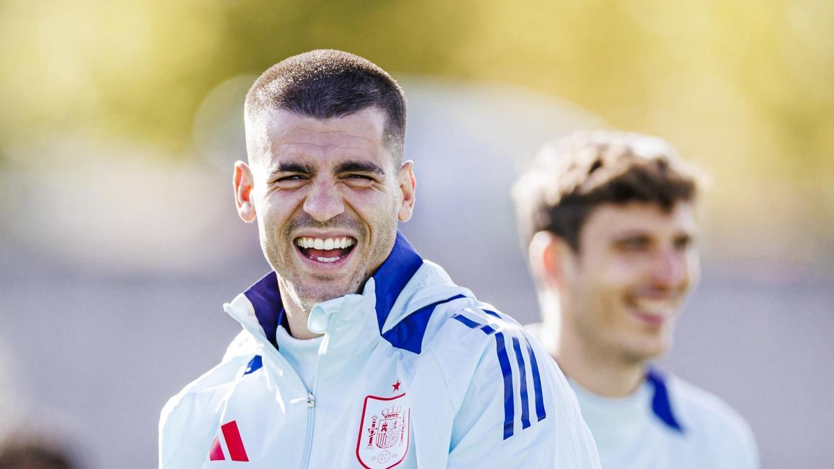 Álvaro Morata, en el último entrenamiento antes del España - Dinamarca