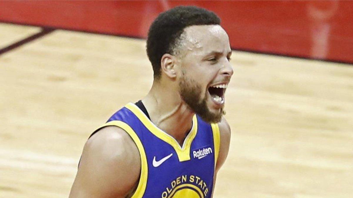 Stephen Curry despertó tras el segundo cuarto para sentenciar