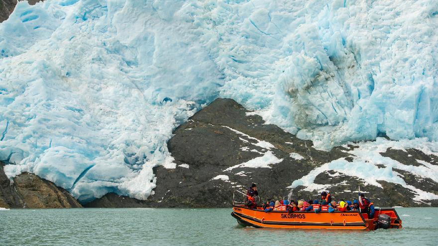 Al oeste de los Andes en la próxima Expedición VIAJAR a la Patagonia chilena .