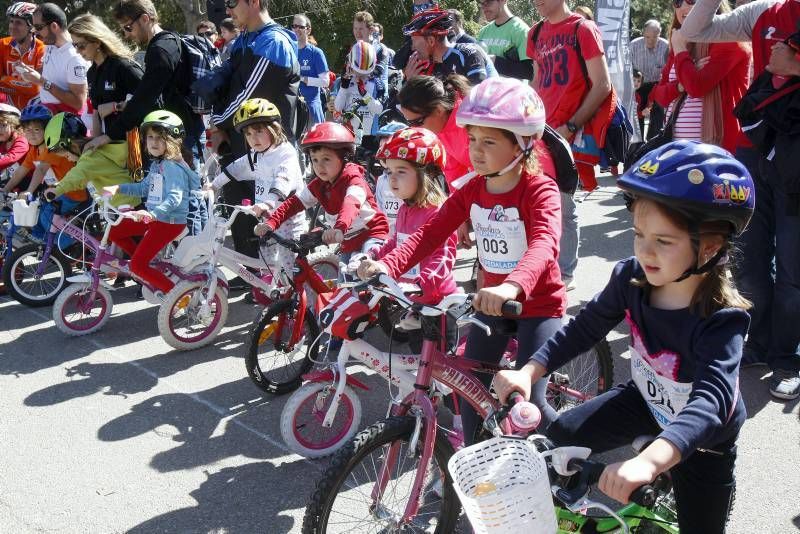 Fotogalería de la charla de Alberto Contador a niños en Zaragoza