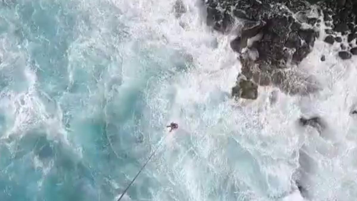 Muere un hombre tras caer al mar en Puerto de la Cruz, en Tenerife