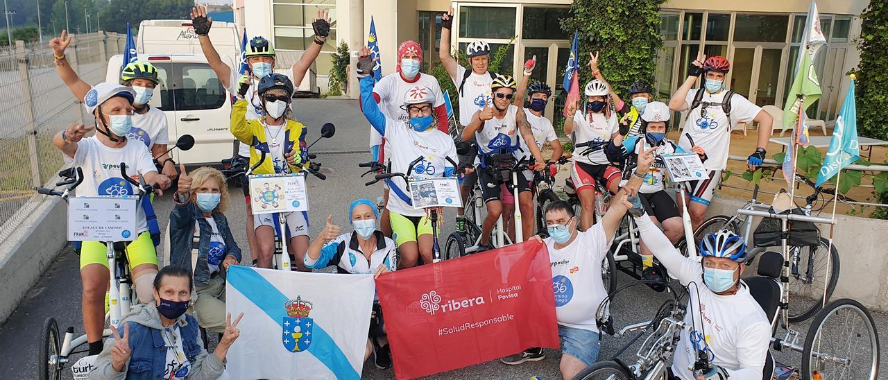 Los participantes en la etapa prólogo salieron desde Navia pasadas las 8.00 horas con destino Porriño