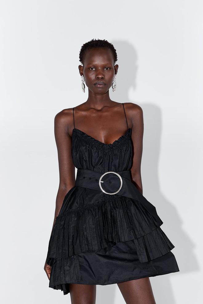 El 'Little black dress' de Zara que ha llevado Paula Echevarría