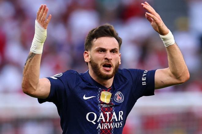 Kvaratskhelia, declarado mejor jugador de la Champions 2025-26