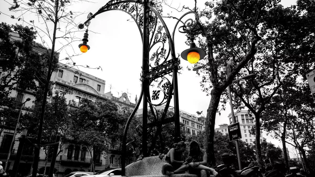 MULTIMEDIA | Once joyas que esconde el Passeig de Gràcia