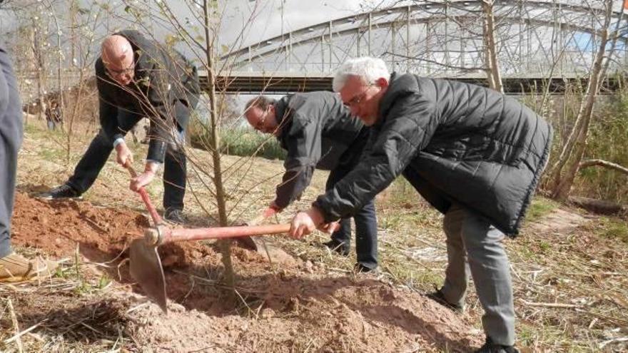 Una «guerra de pobres» para repartir el agua