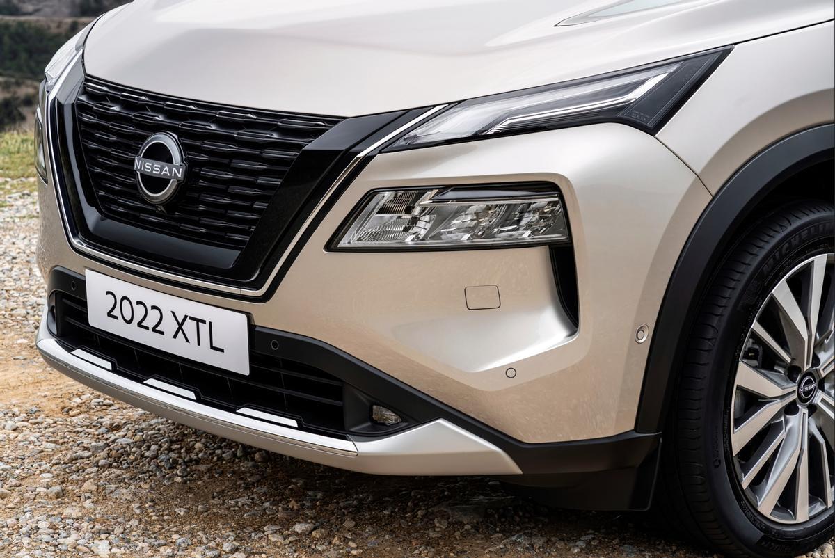 Detalle del frontal del nuevo Nissan X-Trail