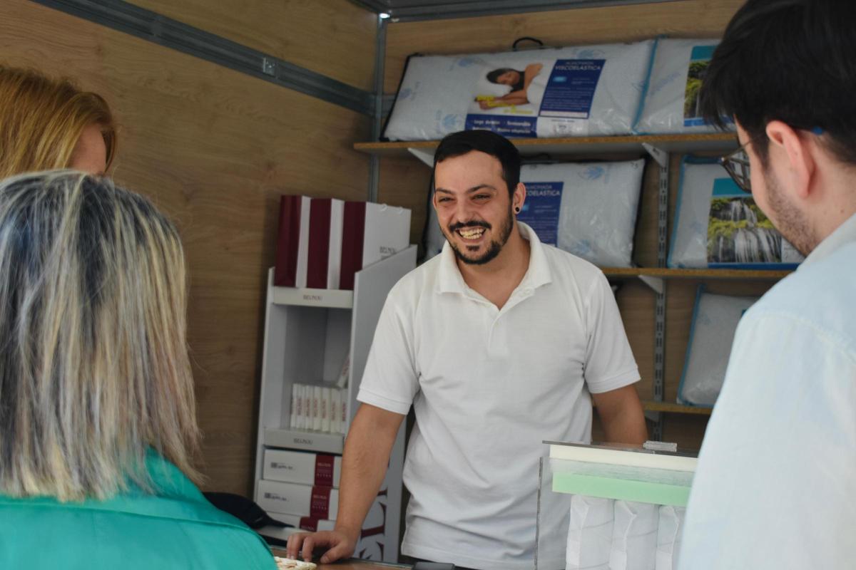 Uno de los estands del comercio local.