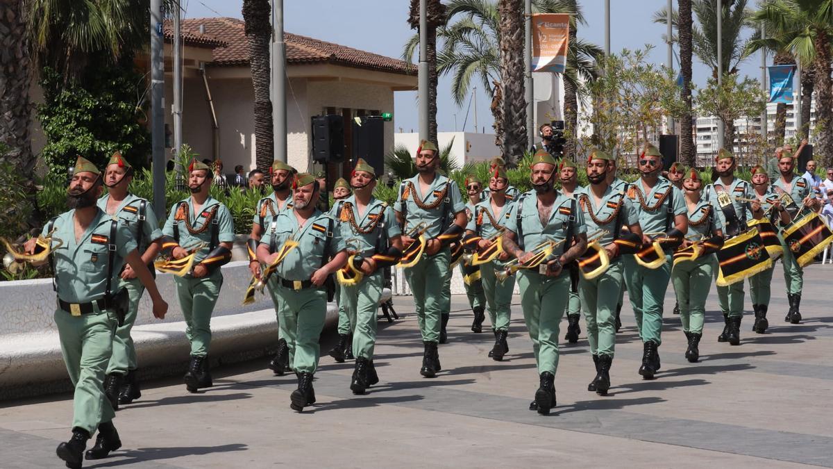 Banda de Guerra de los Legionarios en el acto de jura de bandera civil de Torrevieja