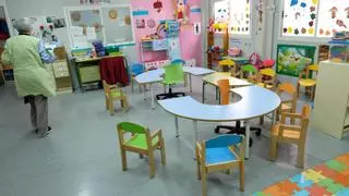 Educación reduce la ratio en aulas para niños de tres años en 19 municipios de Alicante por la baja natalidad