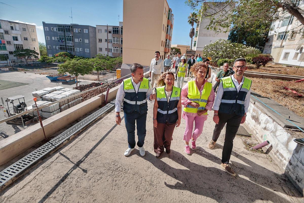 Obras de accesibilidad en la plaza de las Mil Viviendas de La Salud