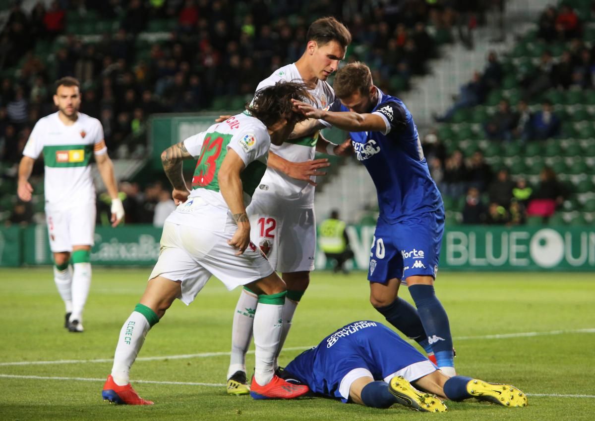 Las imágenes del Elche-Córdoba C.F.