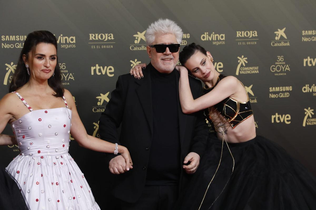 Penélope Cruz, Almodóvar y Milena Smit