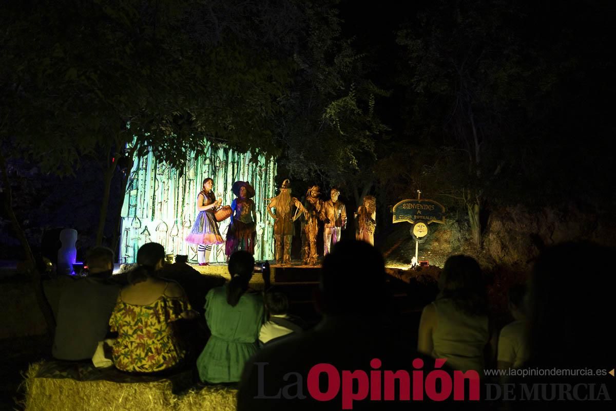 Descubre 'El nuevo mundo de Oz', la propuesta teatral para este verano en las Fuentes del Marqués de Caravaca