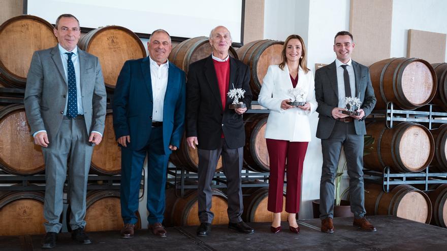 Campoenguera arranca la celebración de su centenario con una gala homenaje a sus presidentes