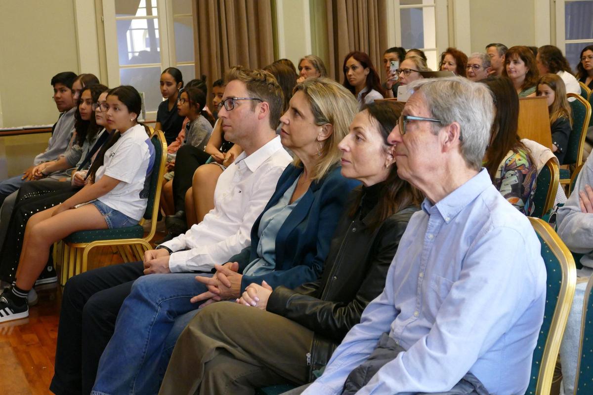 EN IMATGES | El Consell Ciutadà d’Infants de Figueres presenta un àlbum il•lustrat que recull els seus primers 10 anys de vida