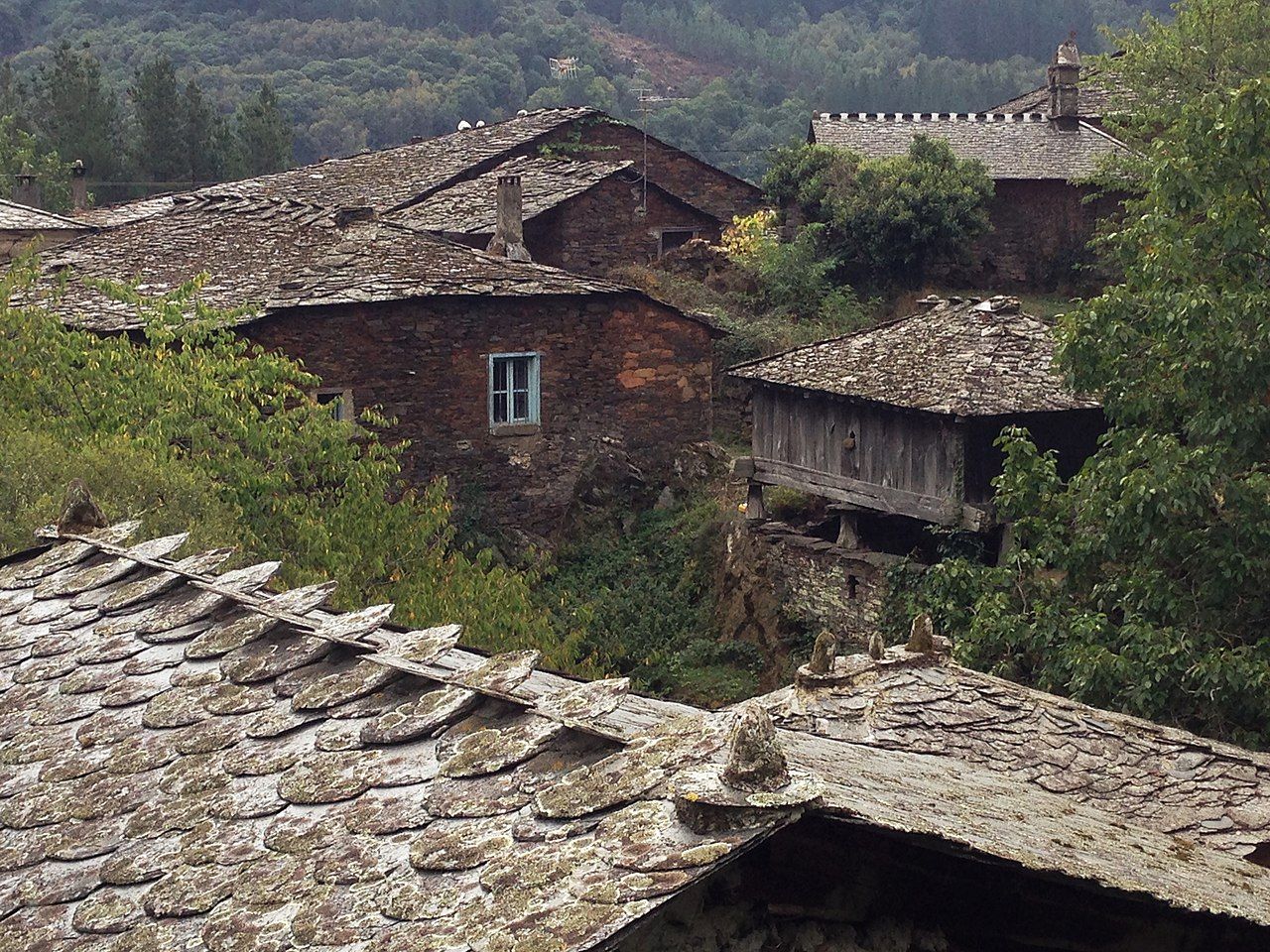 El pueblo de Argul en Pesoz