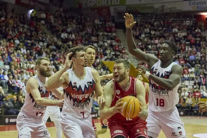 Les imatges de la derrota del Bàsquet Girona contra el Baskonia (85-96)