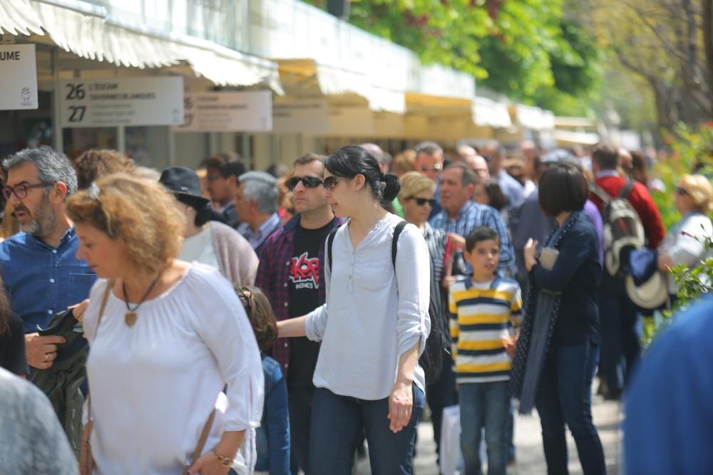 Un paseo por la 52ª Fira del Llibre de València