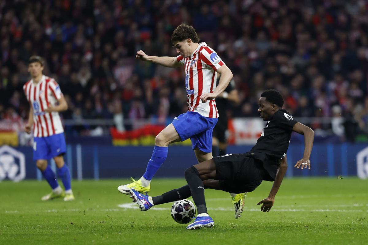 El Atlético de Madrid vence en la ida de los octavos de final de la Champions.