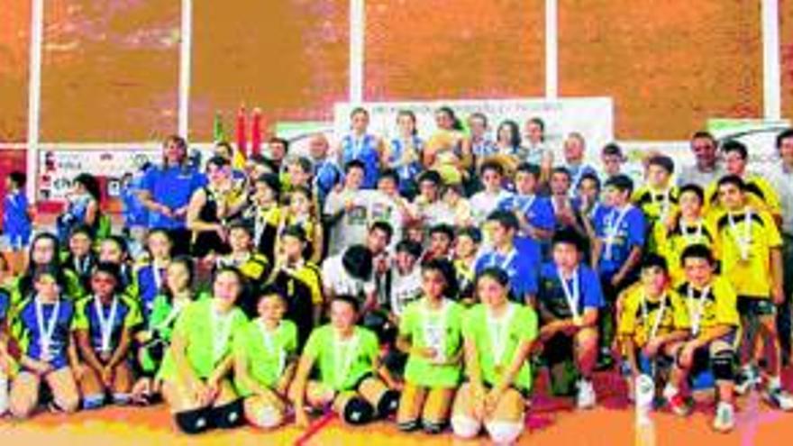 El prometedor futuro del voley regional, en Miajadas