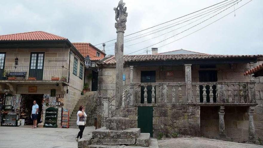 Plaza de San Roque, en Combarro. // Rafa Vázquez