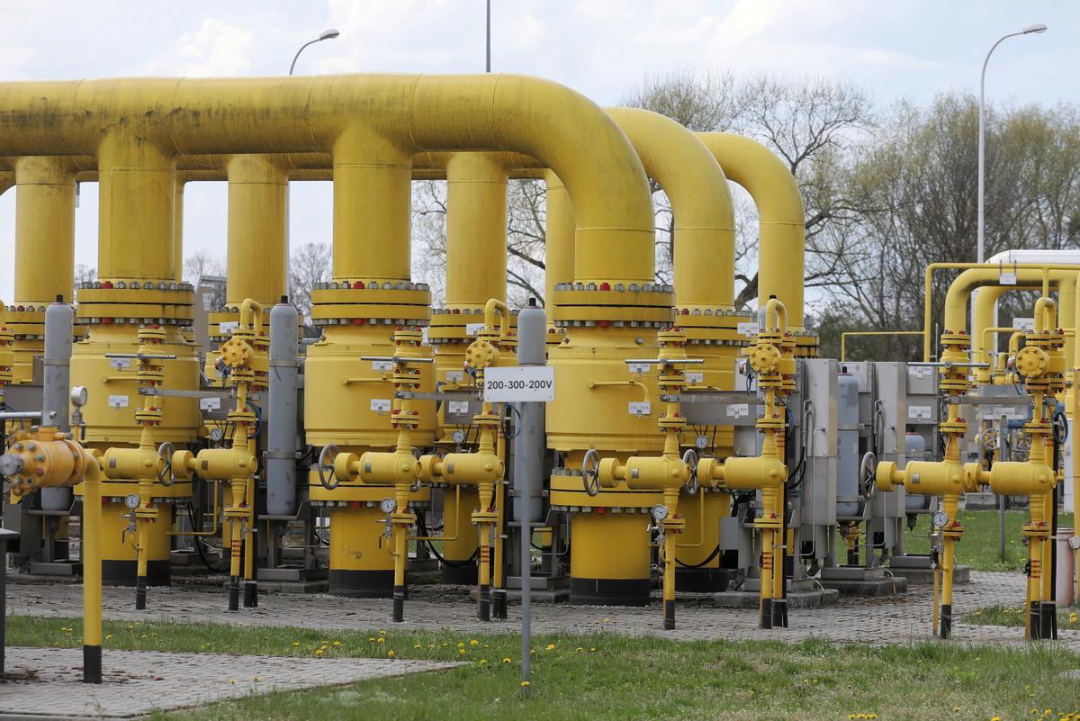 Instalación gasística en Rembelszczyzna, cerca de Varsovia. Instalación gasística en Rembelszczyzna, cerca de Varsovia.