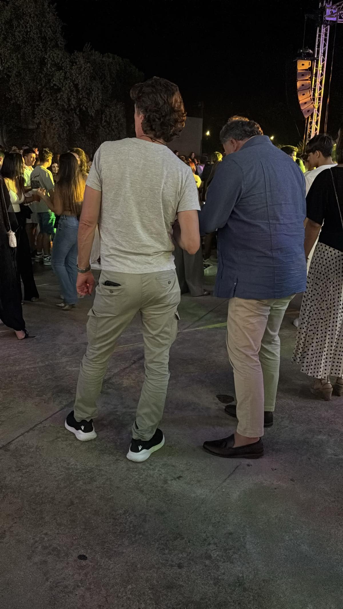 Colate con Javier Peña en el tributo a Fito.