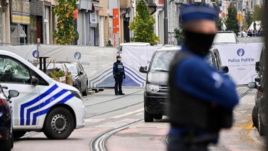 La policia belga «neutralitza» d’un tret un sospitós de l’atemptat de Brussel·les
