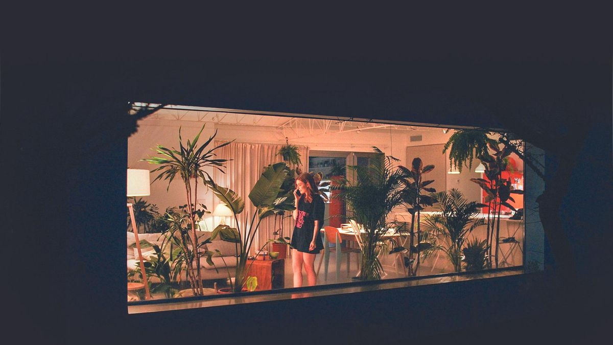 La actriz Aïcha Villaverde, en una escena de ‘Monstera’.
