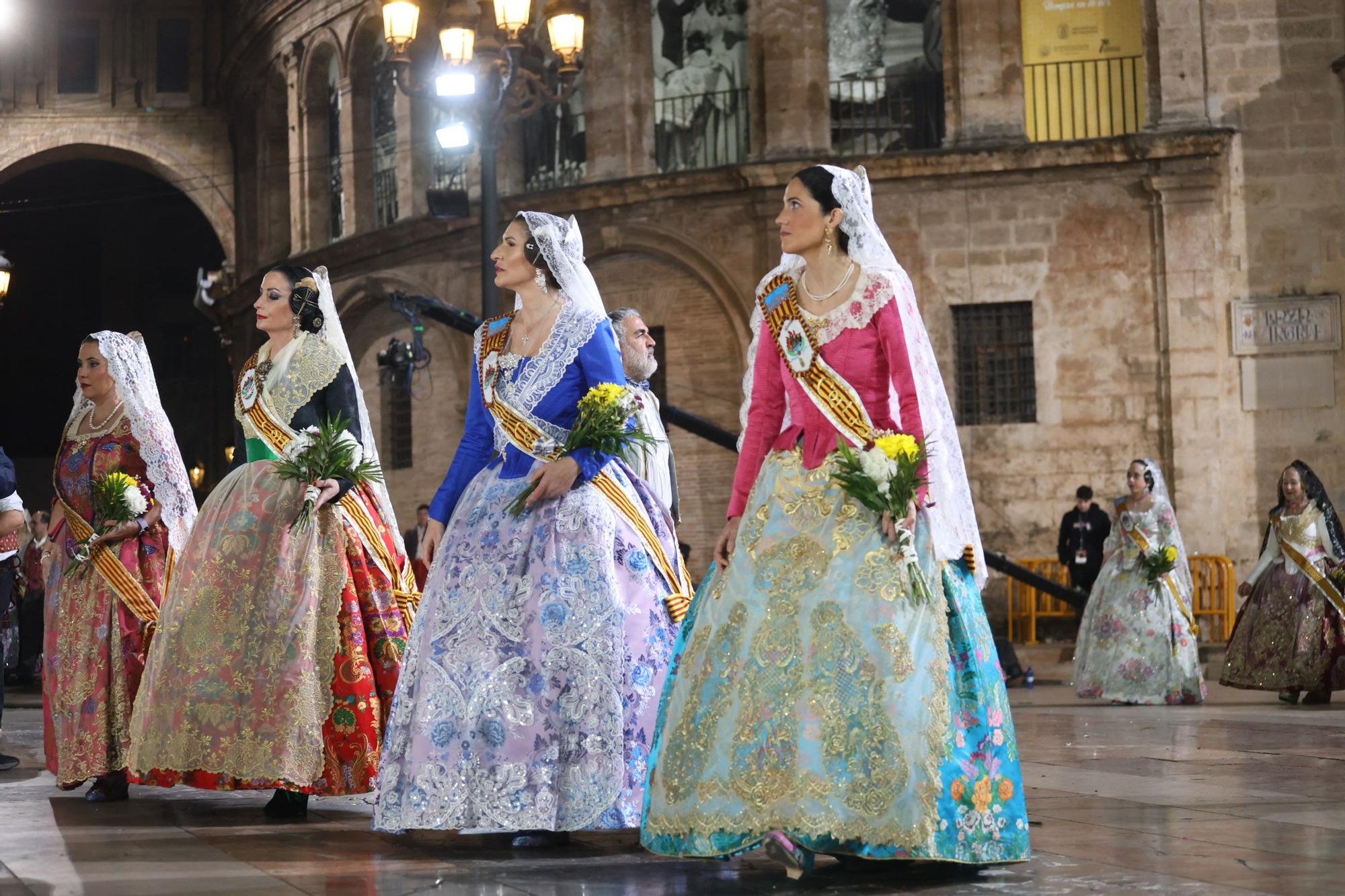 Búscate en el primer día de la Ofrenda en la calle San Vicente entre las 23 y las 24 horas