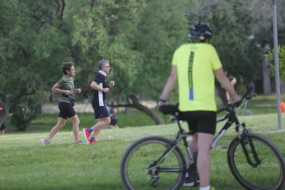 El cauce del río se llena de deportistas