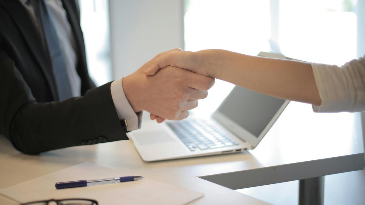Feria de empleo y formación de Alicante: cuándo es y cómo participar