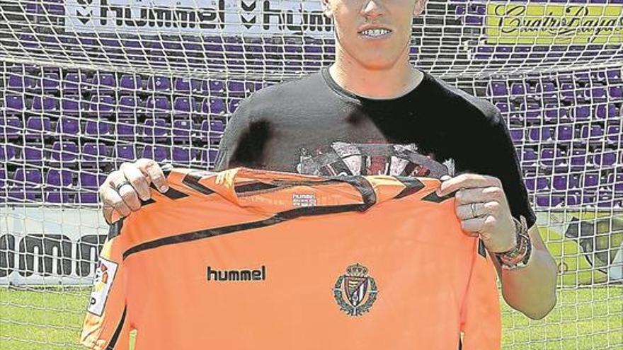 Isaac Becerra: «No hubo opción de fichar por el Zaragoza porque no hubo oferta»