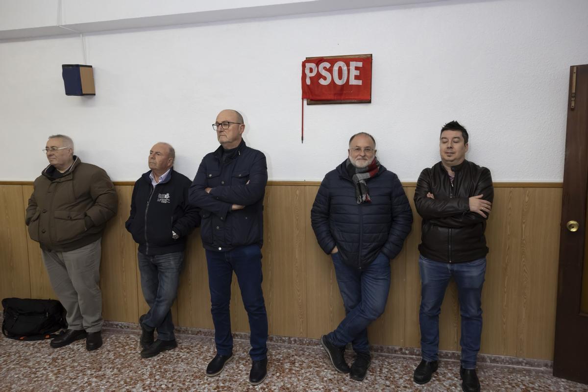 Militantes del PSOE en el acto, entre ellos Joaquín Guillamó, Andrés Antón y Joaquín Cos