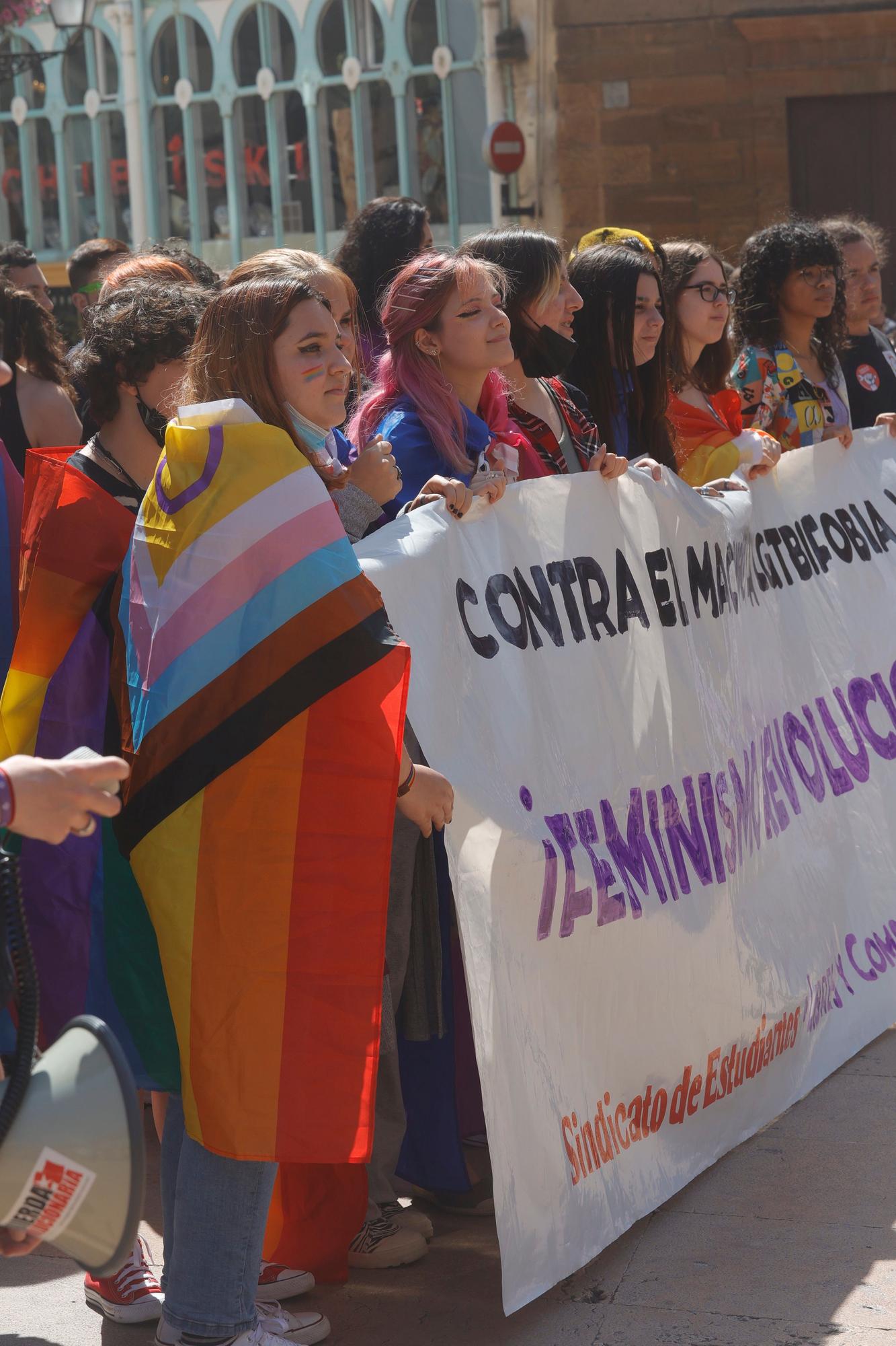 En imágenes: Así se vivió el Día del Orgullo en Oviedo