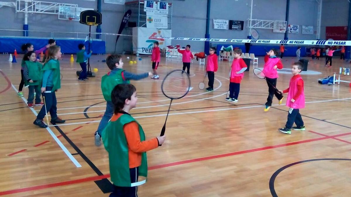 ‘Esport a l’Escola +1h’ se integra dentro de la iniciativa ‘Comunitat de l’Esport’, un proyecto desarrollado conjuntamente por Deporte de la Generalitat y la Fundación Trinidad Alfonso.