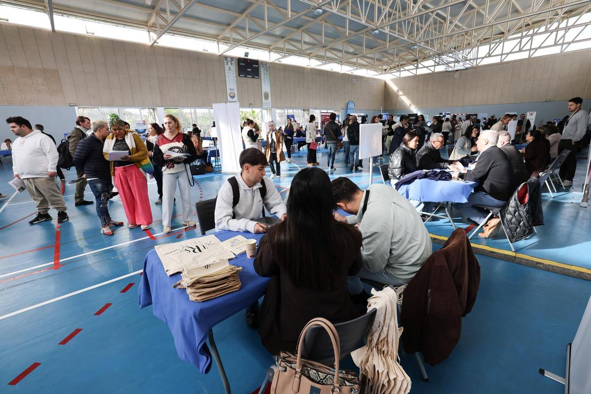Sant Antoni celebra la sexta edición de la feria de empleo Activa't Portmany Sant Antoni celebra la sexta edición de la feria de empleo Activa't Portmany