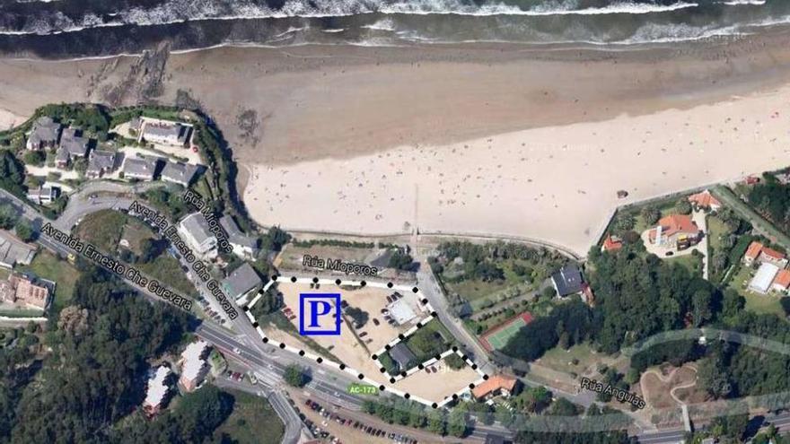 En el centro, delimitación del espacio frente a la playa de Bastiagueiro que se urbanizará para &#039;parking&#039;.