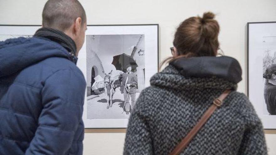 La mostra retrata l&#039;Espanya del anys 60 i 70