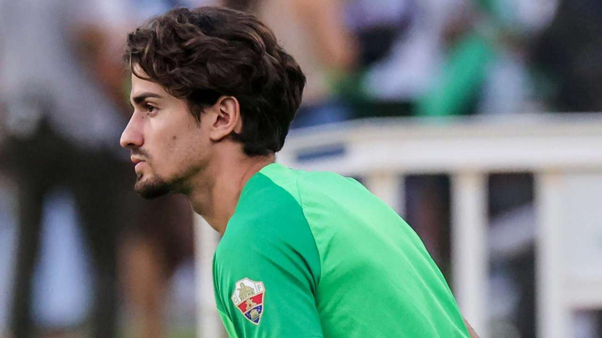 Álex Collado tiene previsto regresar a Elche para terminar de recuperarse