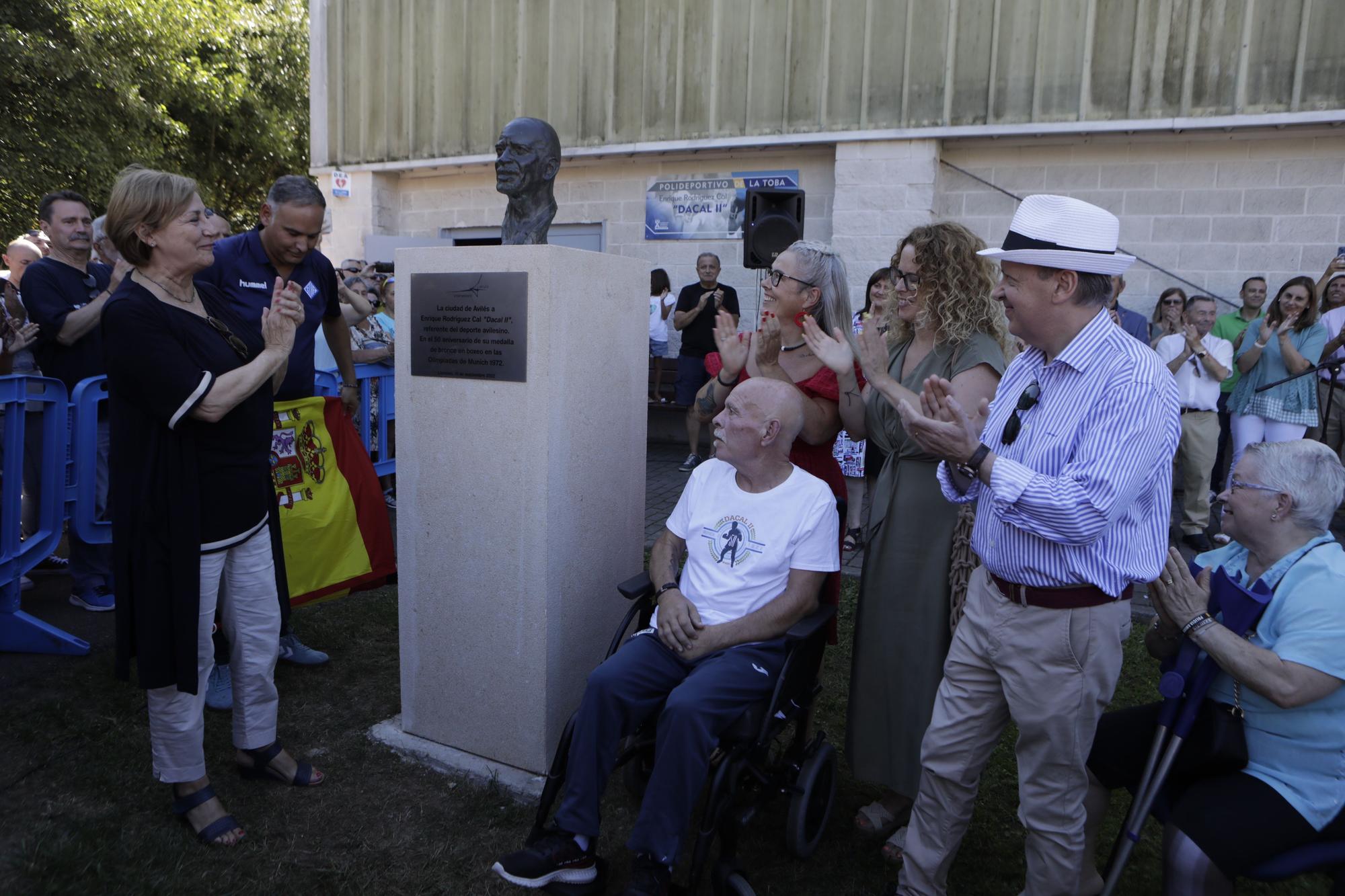 Avilés homenajea a Dacal en el 50º. aniversario de su bronce en Múnich