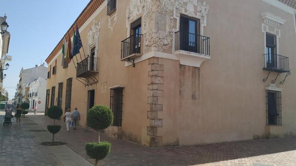 Fachada del ayuntamiento de Almendralejo