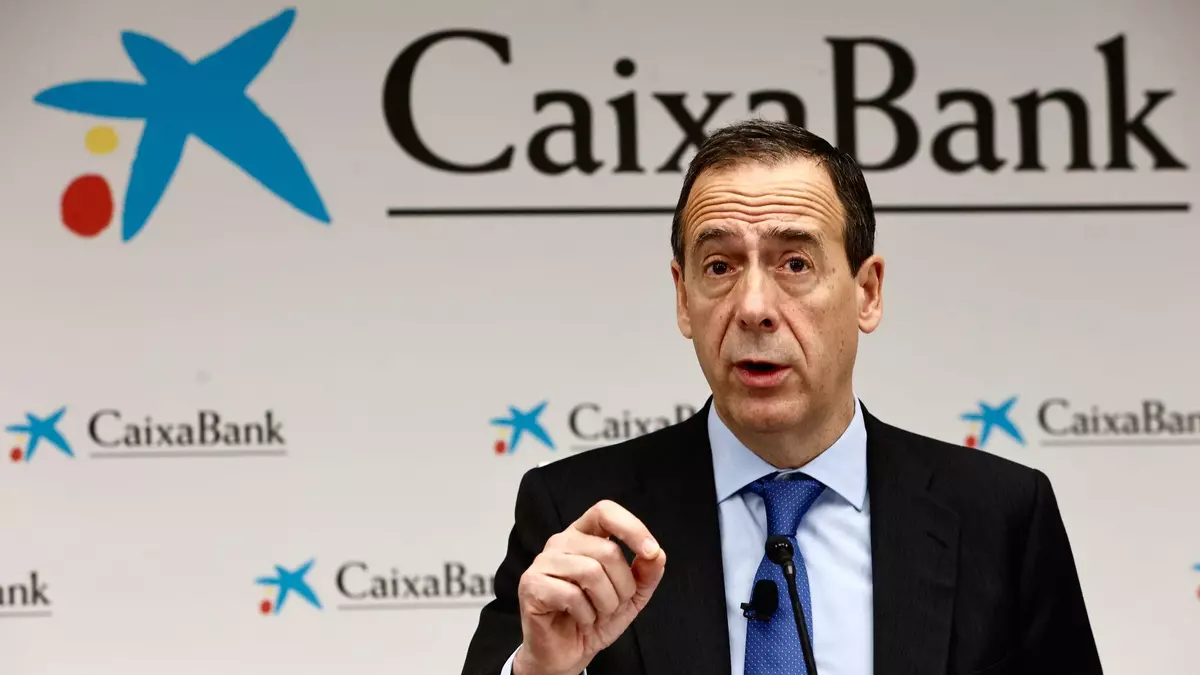 CaixaBank defiende las renovables y augura un impacto mínimo por el apagón